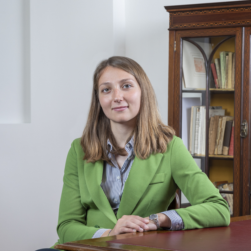 Dr. ELENA-CAMPAGNOLI Dr. ELENA-CAMPAGNOLI